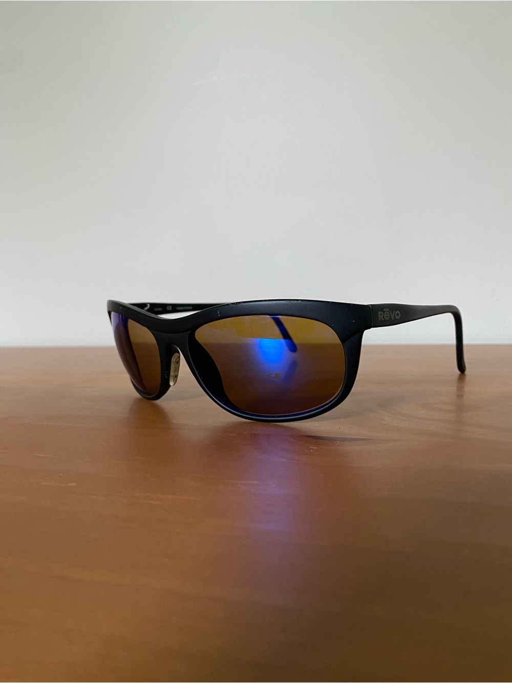Revo RE Vintage Men’s Wrap Sunglasses